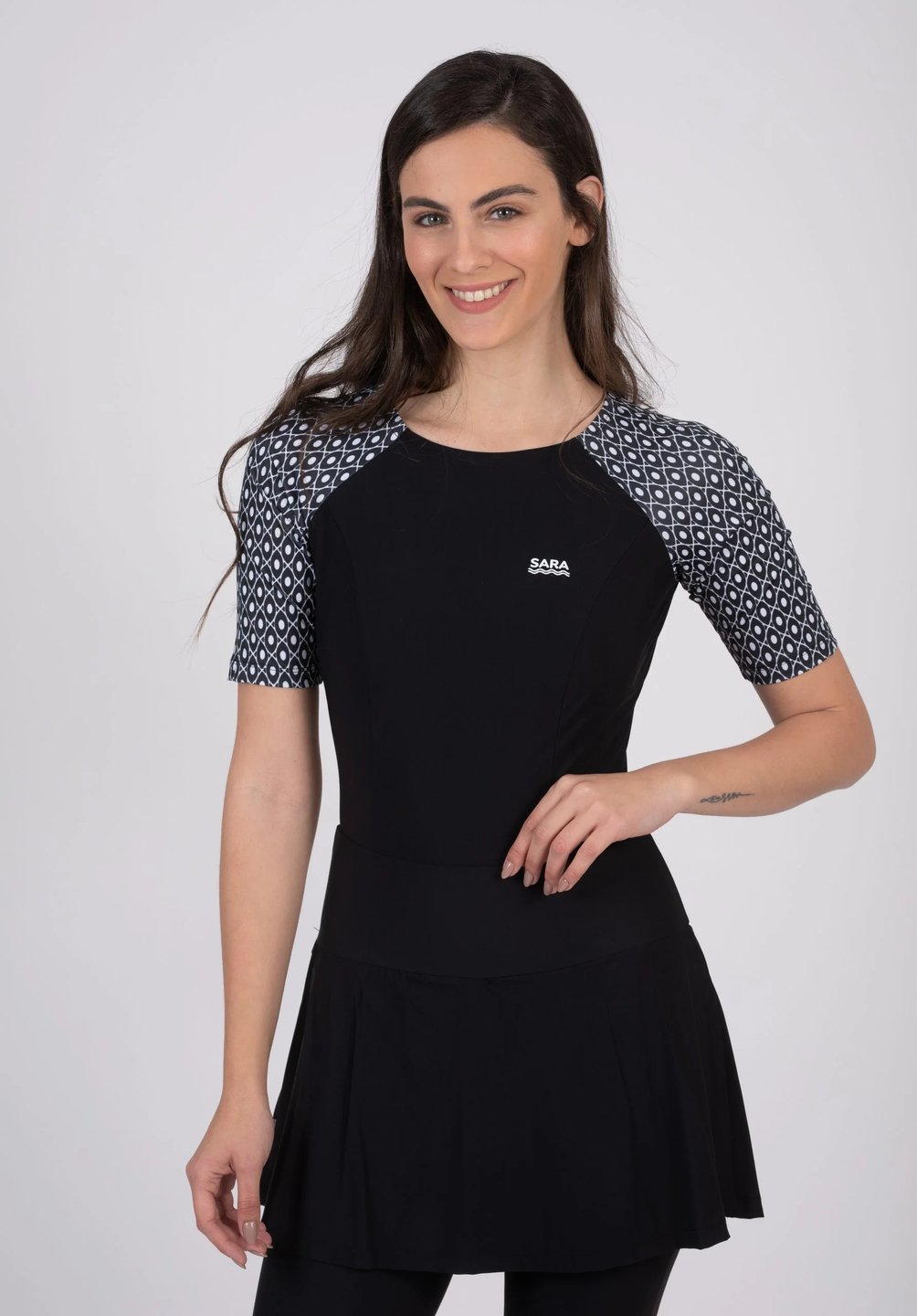 שיק צנוע קצר שחור לבן - Thumbnail 3