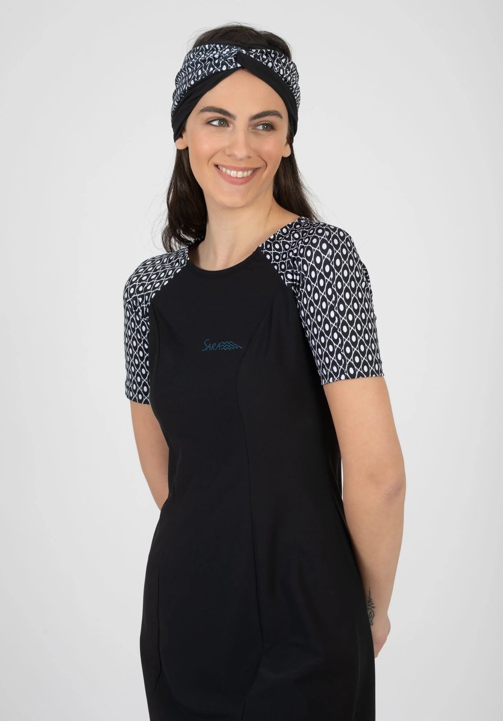 Black and White Short Sleeve Tunic for Swim and Sport - Thumbnail 4