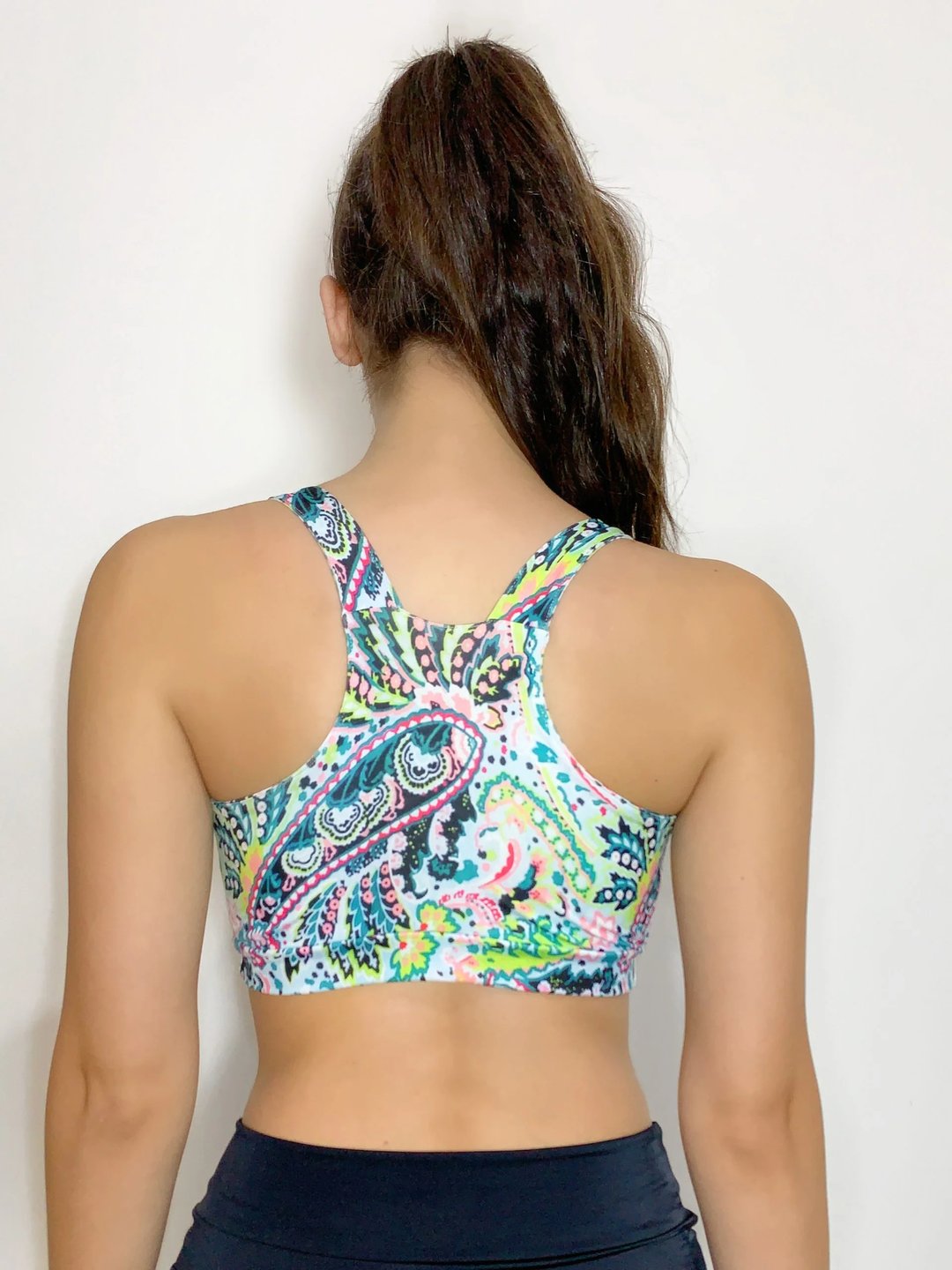 חזיית שחייה וספורט צבעונית - Thumbnail 2