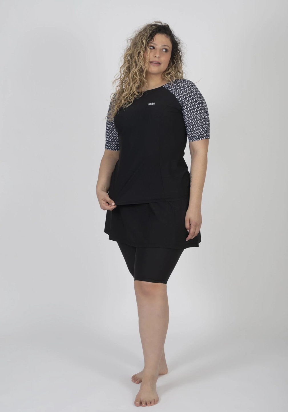 שיק צנוע קצר שחור לבן - Thumbnail 5