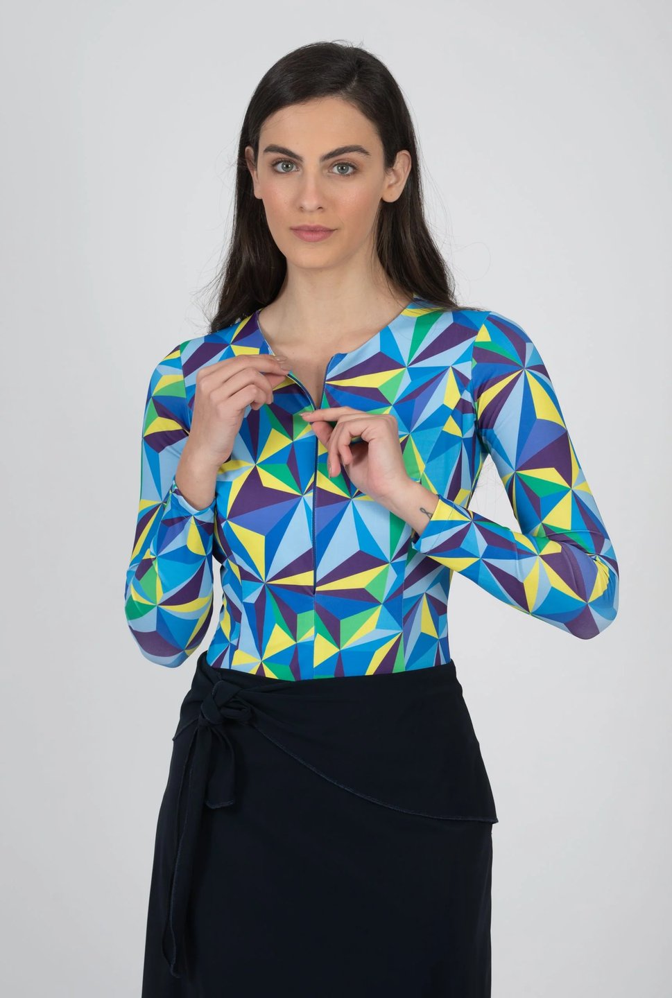 בגד גוף גאומטרי לשחייה וספורט(עם חצאית מכנס) - Thumbnail 2