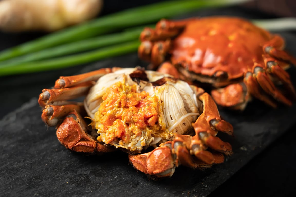 steamed-hairy-crab-meat-table.jpg