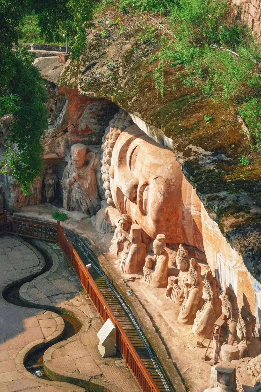 ผาหินแกะสลักต้าจู๋, Dazu Rock Carvings