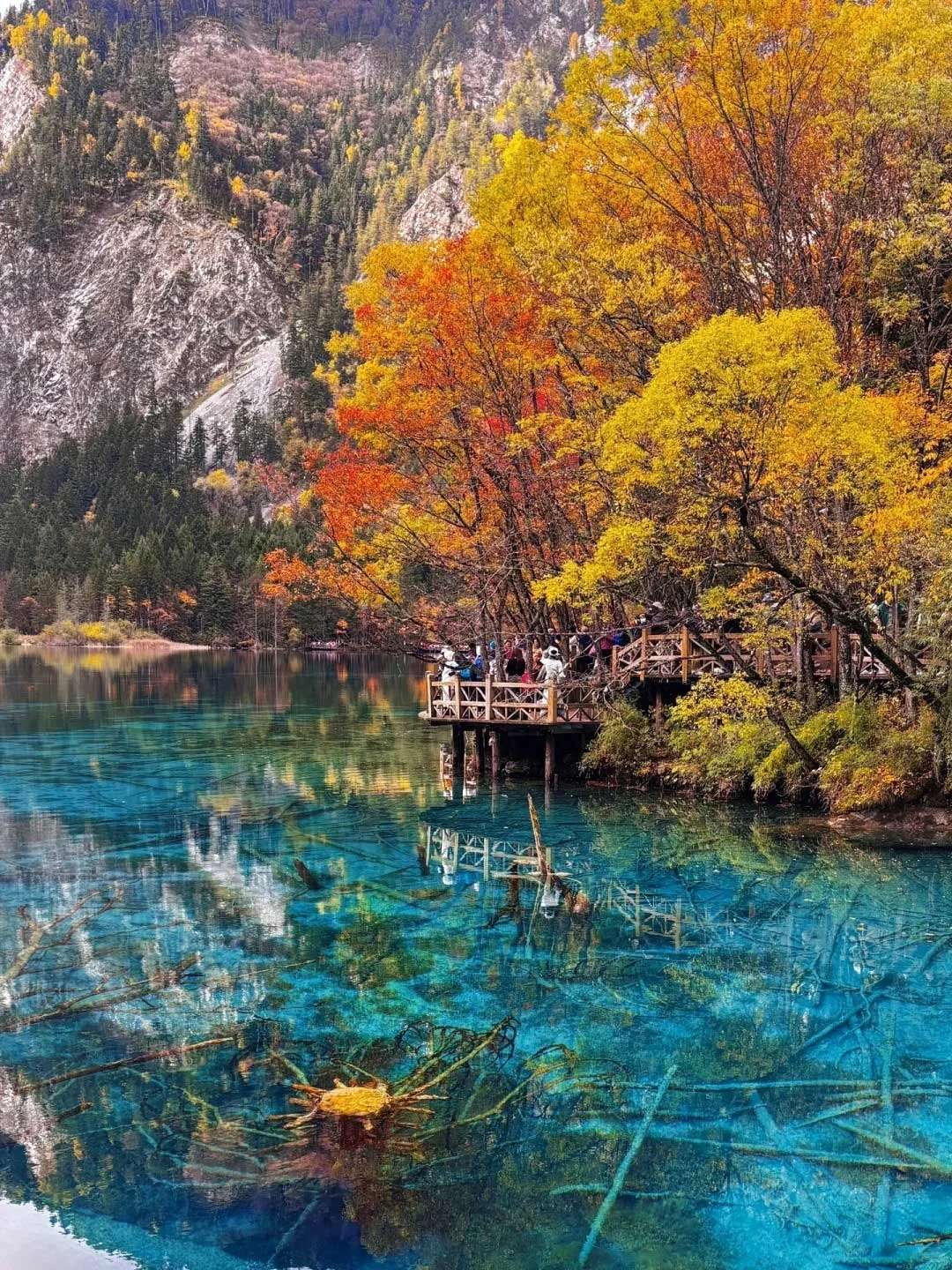 ทะเลสาบนกยูง, Peacock Lake, ทะเลสาบดอกไม้ห้าสี, Five Flower Lake