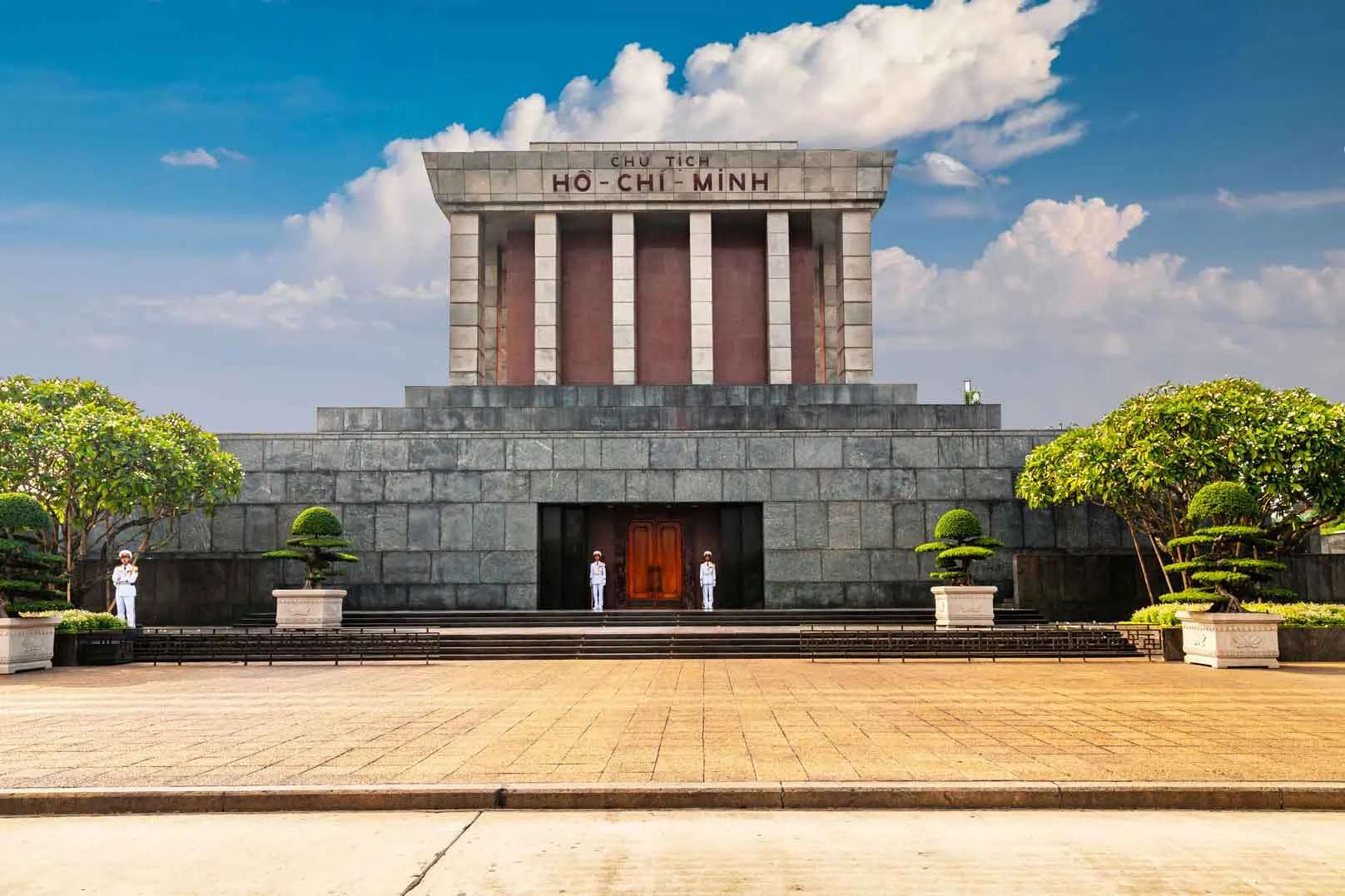 Ho Chi Minh Mausoleum โฮจิมินห์ เวียดนาม