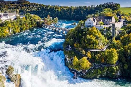 Rhine Falls ชาฟฟ์เฮาเซ่น สวิตเซอร์แลนด์