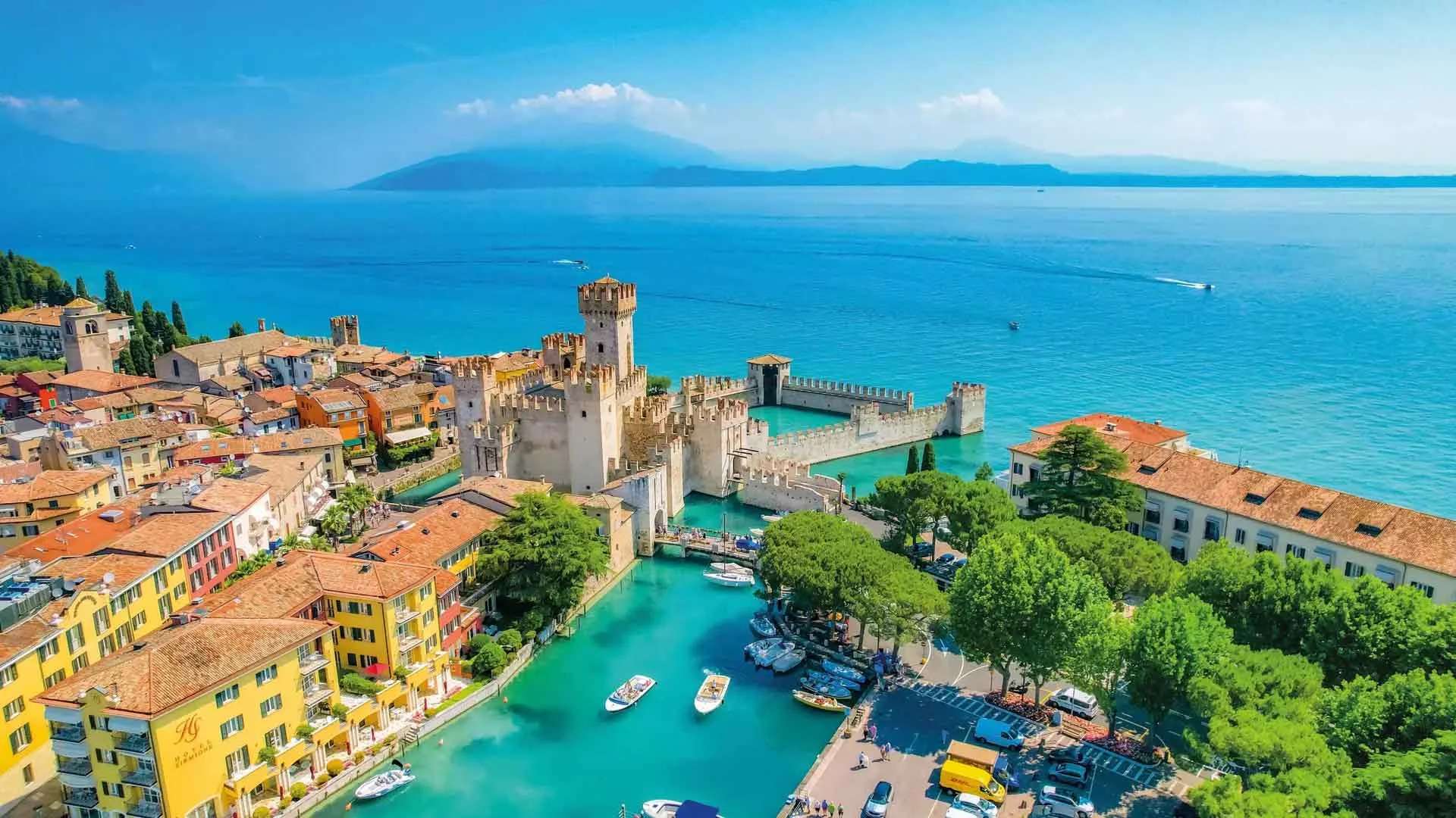 Lake Garda อิตาลี