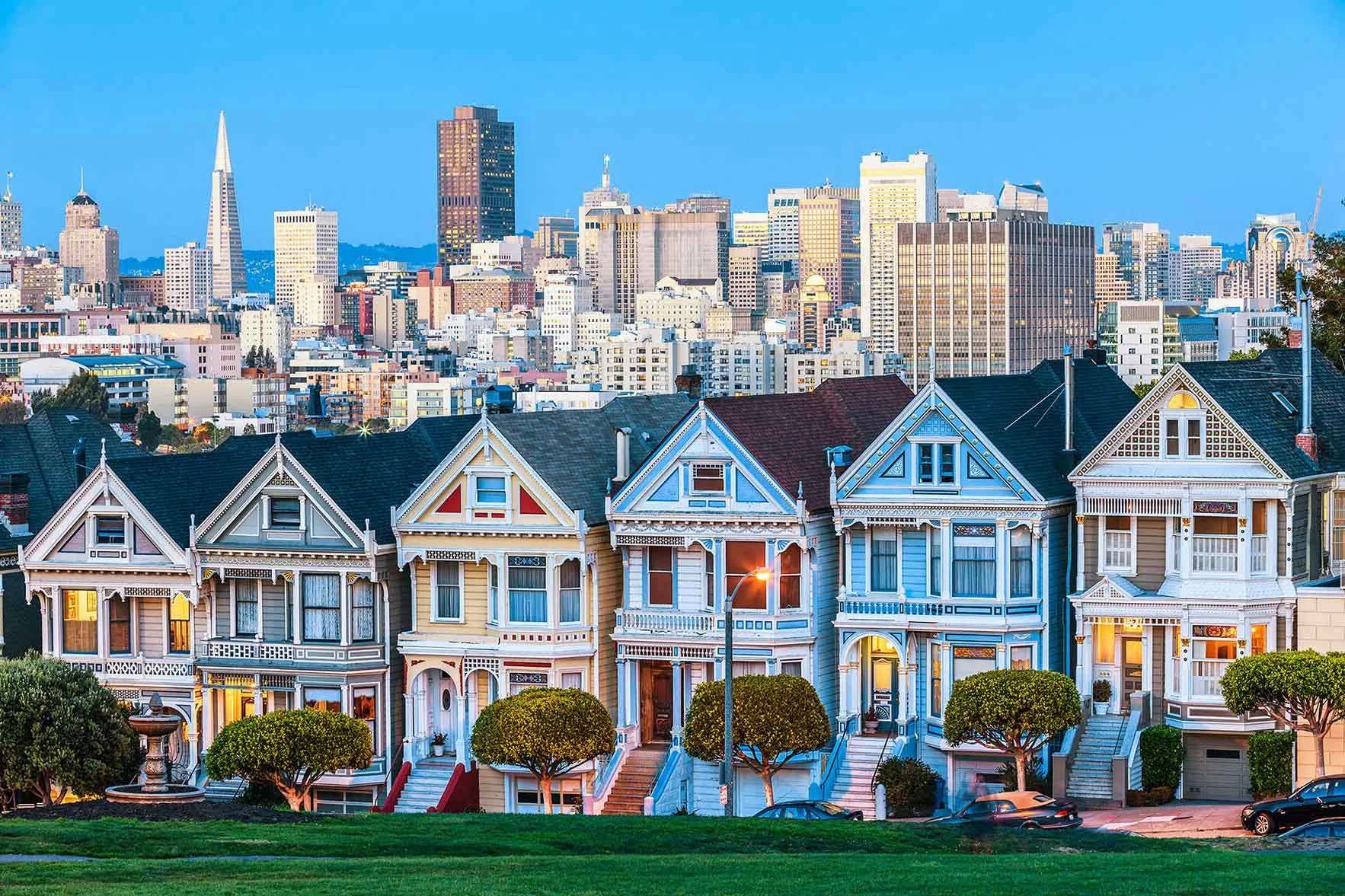 Painted Ladies แคลิฟอร์เนีย สหรัฐอเมริกา