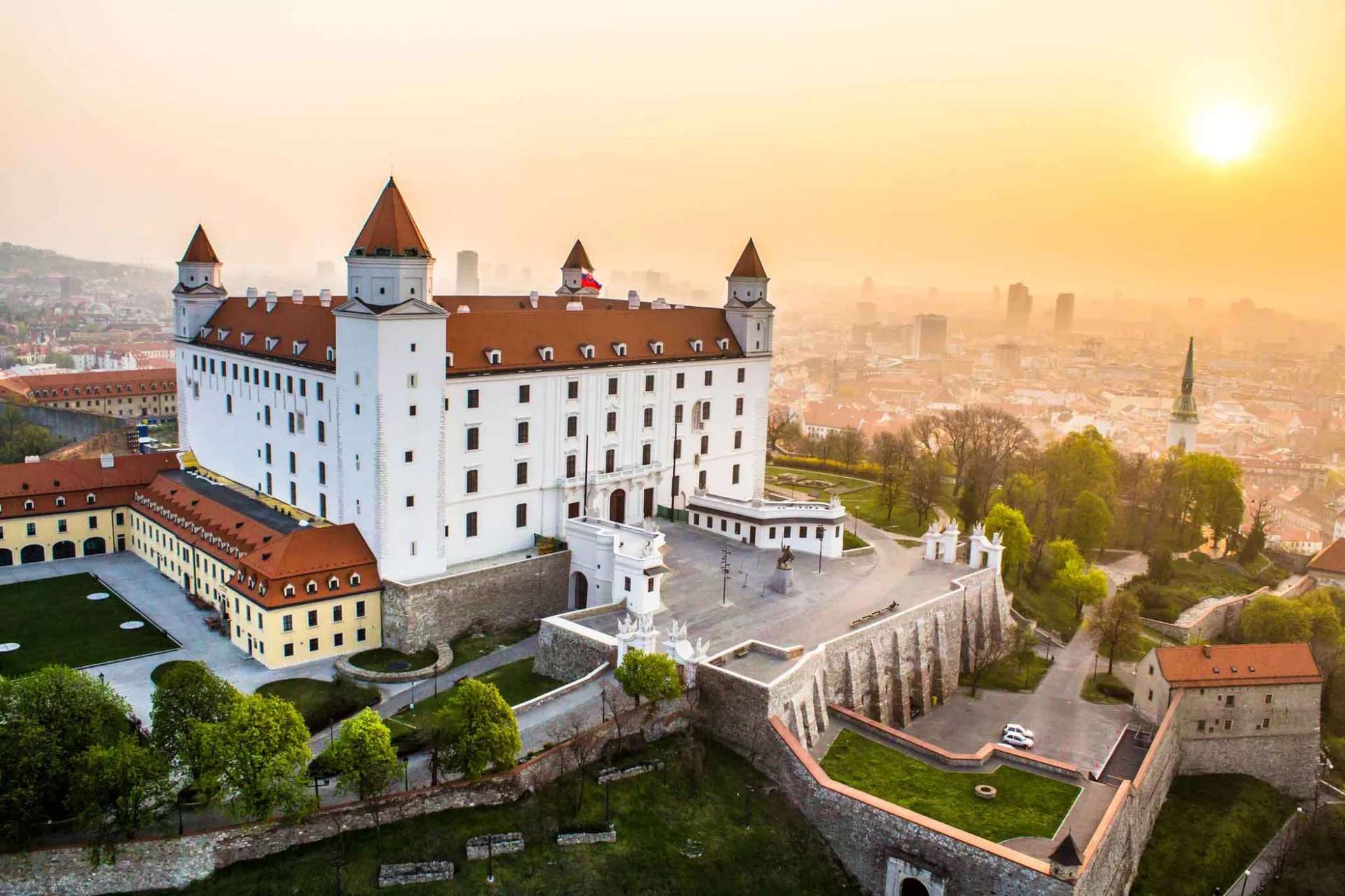 Bratislava Castle บราติสลาวา สโลวาเกีย