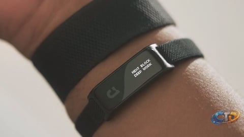 Jaye Band: A Minimalist Smartwatch to Reduce Smartphone Overload