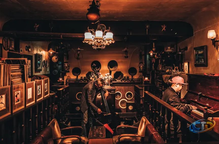 Tokyo's Music Bars Spin the Nightlife Right Round | Virtuoso
