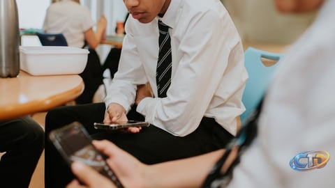 UK Children's Wellbeing Bill: Privacy Concerns Over New Online Restrictions