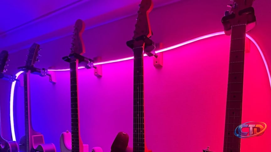 Philips Hue Omniglow: What Makes It the Best Smart Lightstrip?