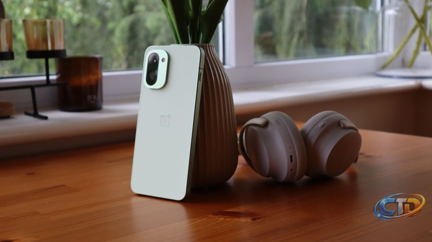 How the OnePlus 15R Redefines Smartphone Battery Life Expectations