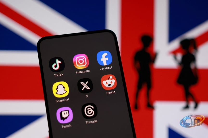 UK plans default midnight social media curfew for teens aged 16-17 | Reuters