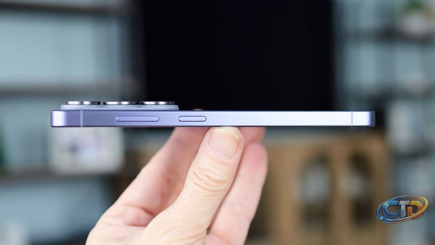 Samsung Galaxy S26 Ultra Drops to Record-Low Price: $300 Off at Amazon