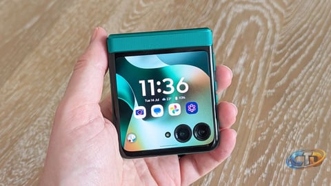 Motorola Razr 2026 Buyer’s Guide: Who Should Get This Flip Phone?