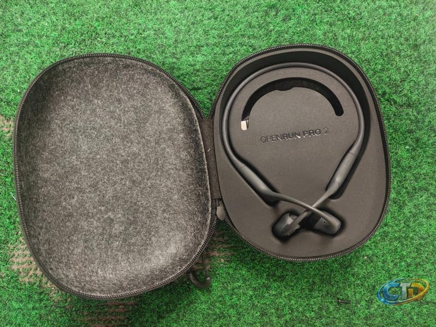 SHOKZ OpenRun Pro 2 Open-Ear Bone Sport Wireless Headphones Black w Case |  SidelineSwap | Buy and Sell on SidelineSwap