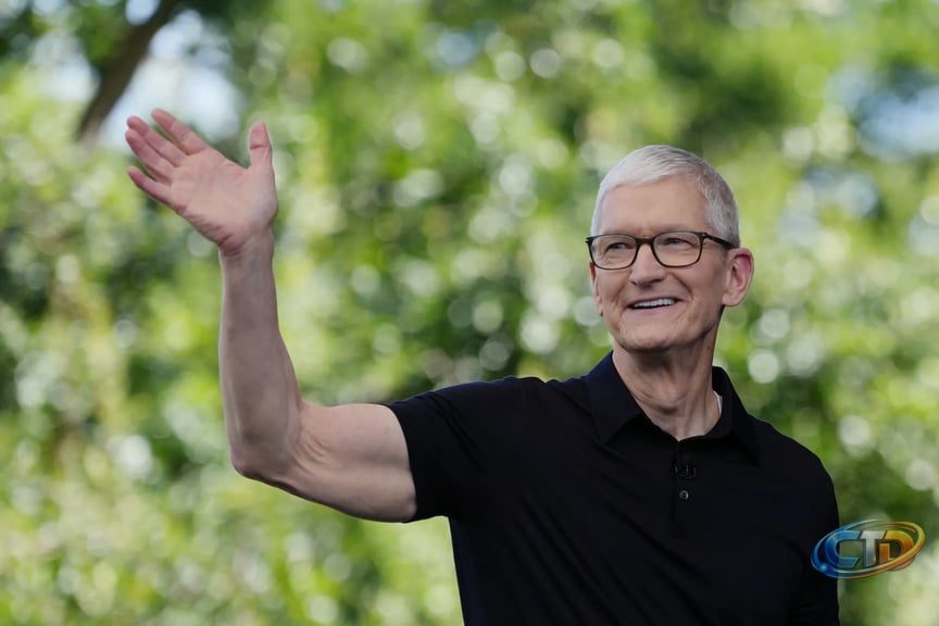 Apple's Cook Says He 'Will Miss This Work' in Final Memo as CEO - Bloomberg