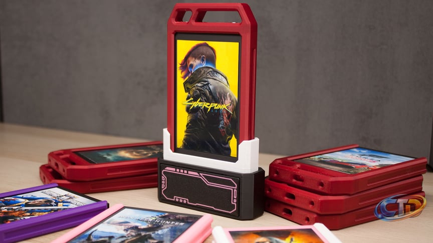 PC gamer turns Steam games into cartridges with ingenious 2.5-inch SSD  system — games are stored on 128GB drives alongside a script to auto-start  the title once plugged in | Tom's Hardware