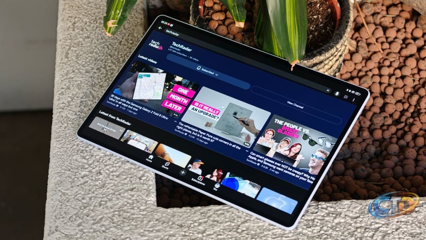 Why the Next iPad Air Needs an OLED Display
