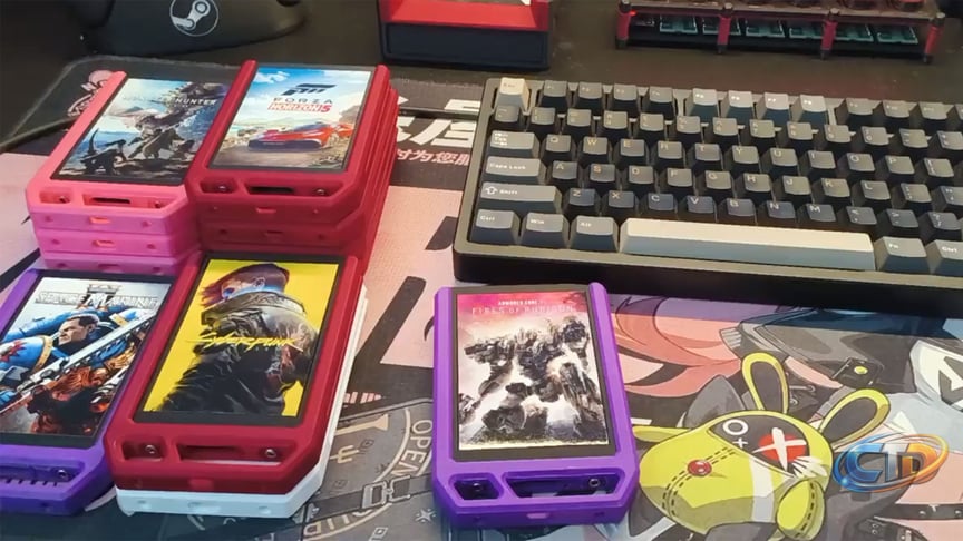 PC gamer turns Steam games into cartridges with ingenious 2.5-inch SSD  system — games are stored on 128GB drives alongside a script to auto-start  the title once plugged in | Tom's Hardware