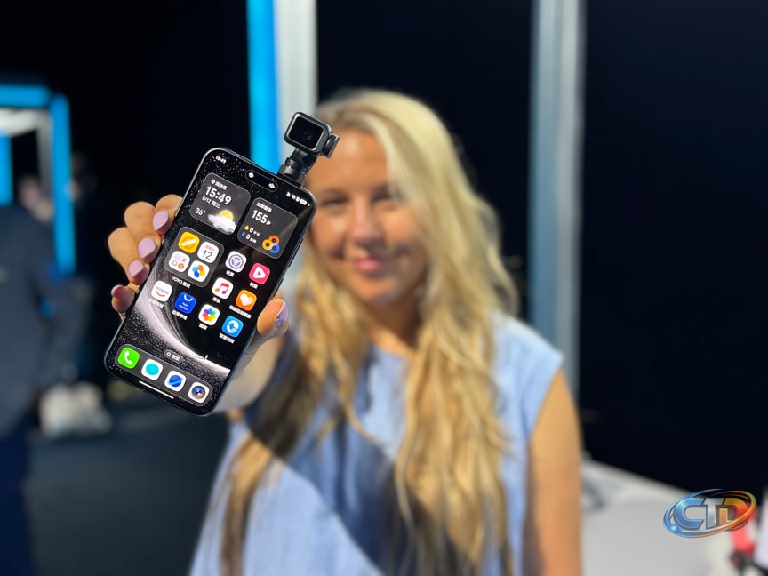 Honor Has Radically Reinvented the Phone for the Robot Age. I Played With  It and It's Wild - CNET