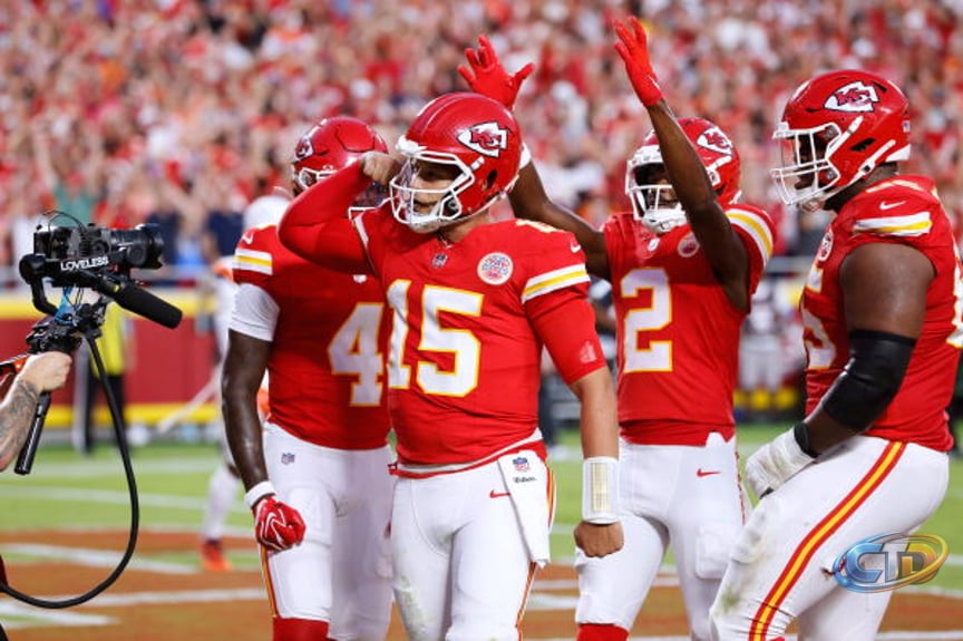 Eagles dominate Chiefs in Super Bowl and roll to 40-22 win | AP News