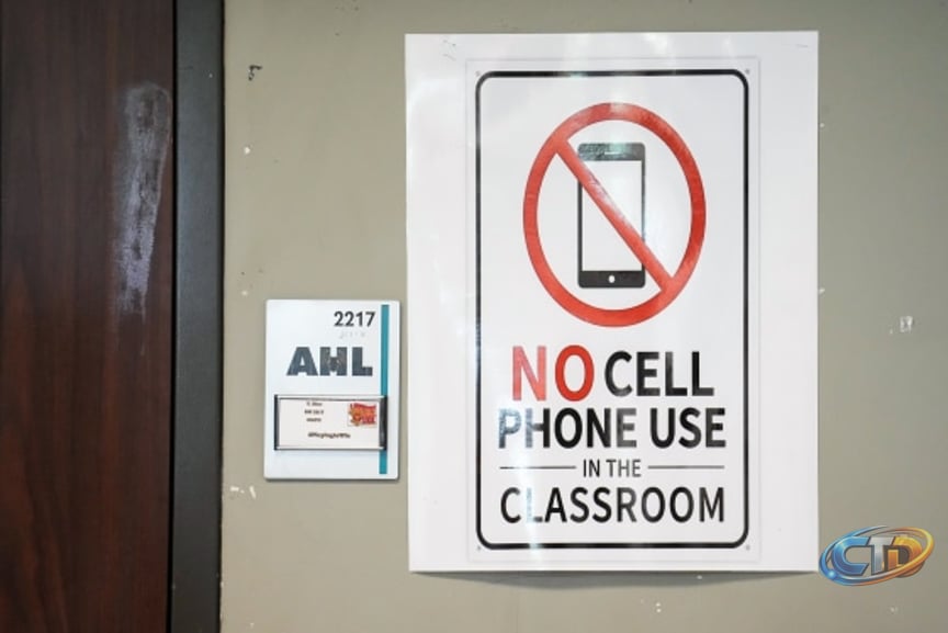 A growing number of states are considering bills to ban cellphones in  schools