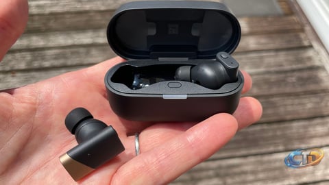 Status Pro X GoldenSound Review: Who Benefits from This New Earbud Tuning?