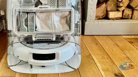 DJI Romo P vs Roborock Saros 10R: Which Robot Vacuum Excels in Obstacle Avoidance?