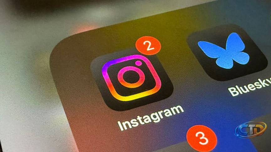 Understanding Instagram Use: Addiction vs. Binge Consumption