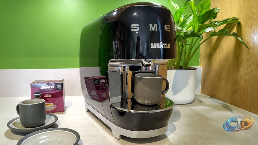Lavazza A Modo Mio Smeg: The Stylish Espresso Maker You Need