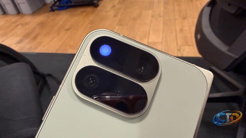 What You Can (and Can't) Do With the Pixel 11 Pro HiLight LED