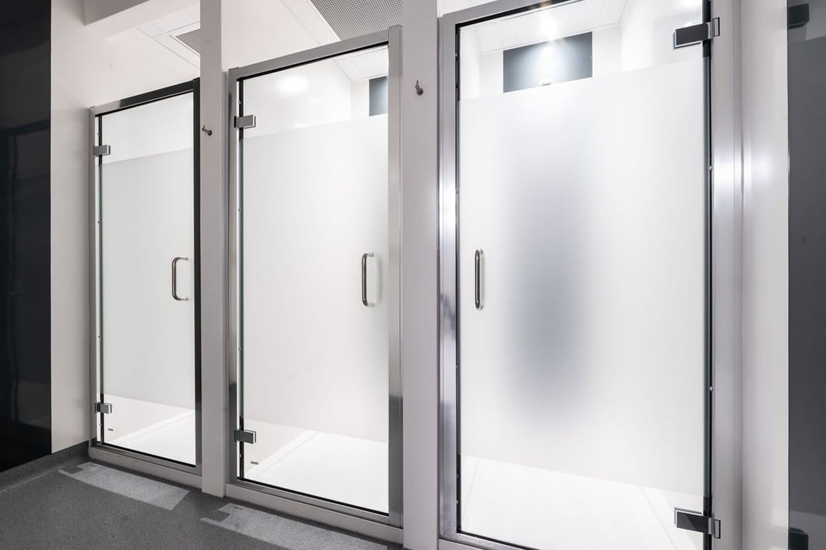 PureGym Inverness Inshes Retail Park: shower cubicles