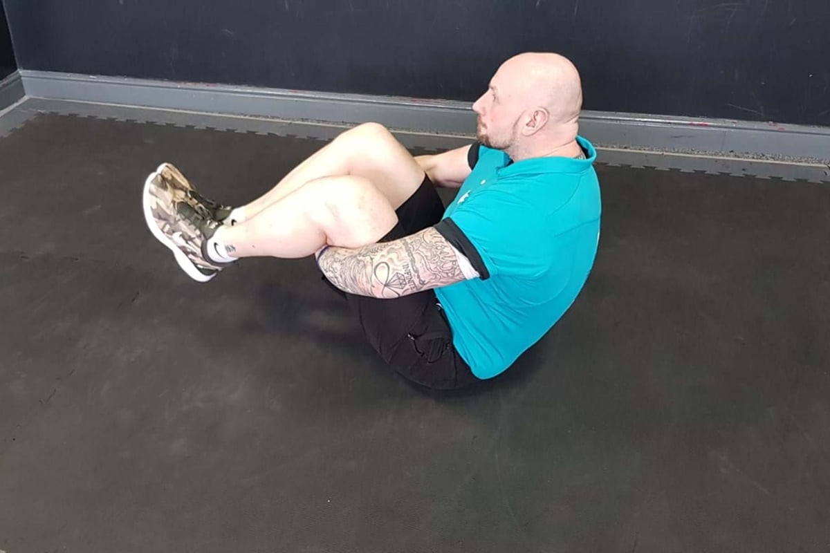 angel clap end position ab exercise