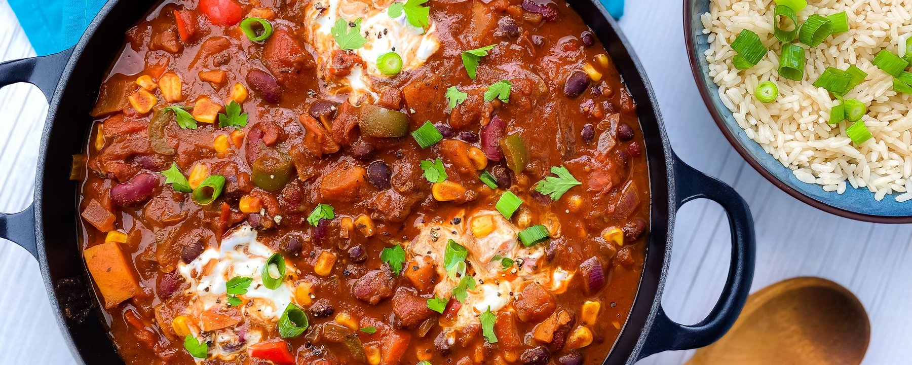 Vegan slow cooker chili