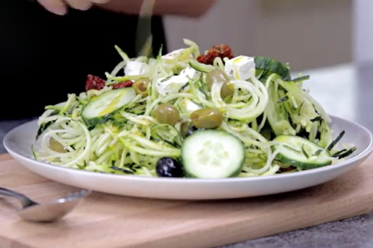 Greek Courgetti Salad