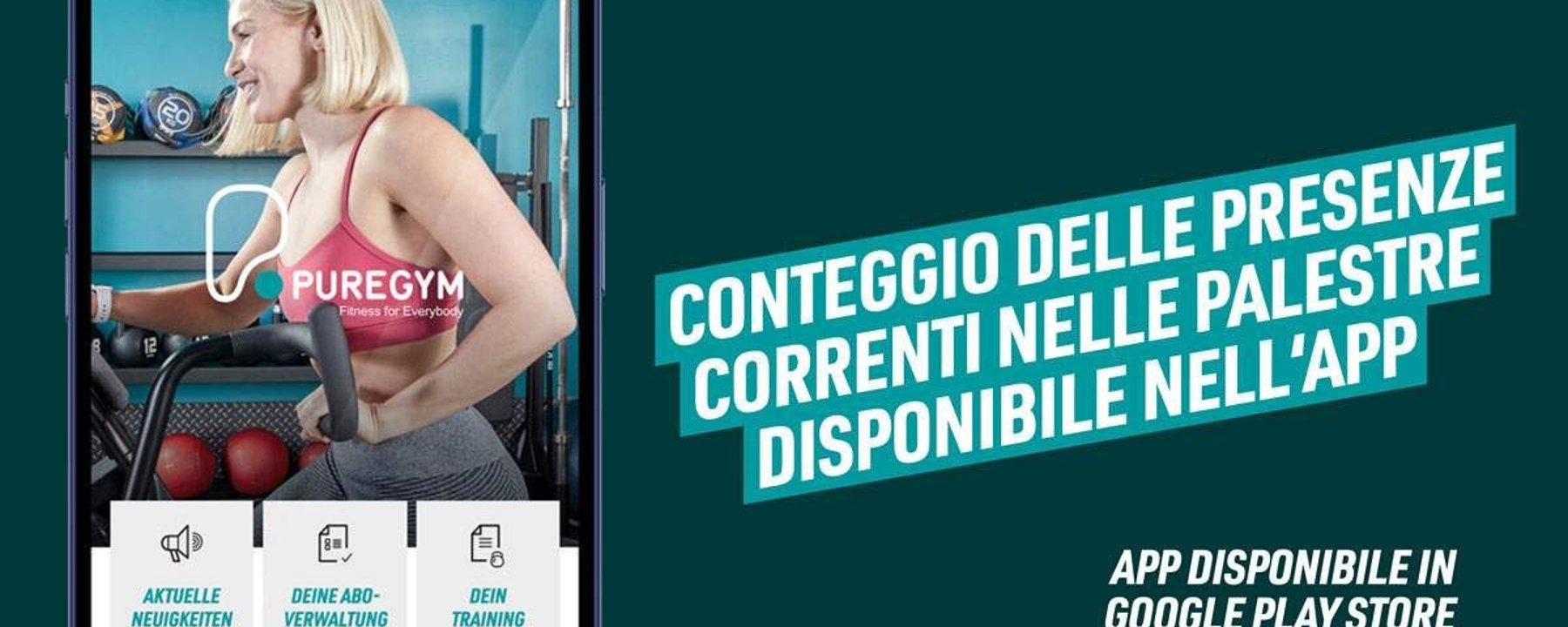 Donna che si allena su macchina mostrata sullo schermo di un telefono con app palestra