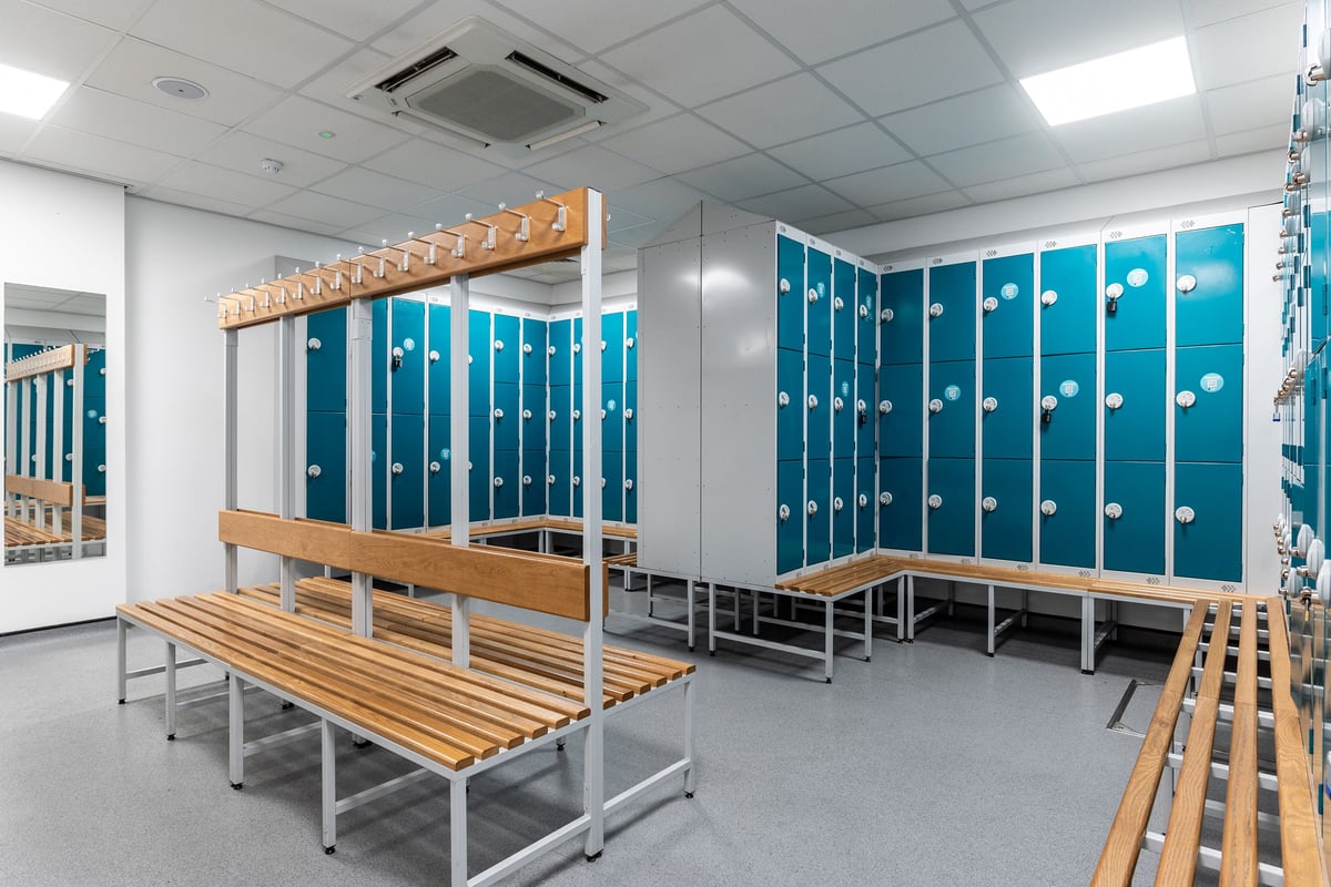 PureGym Bradford Thornbury changing room