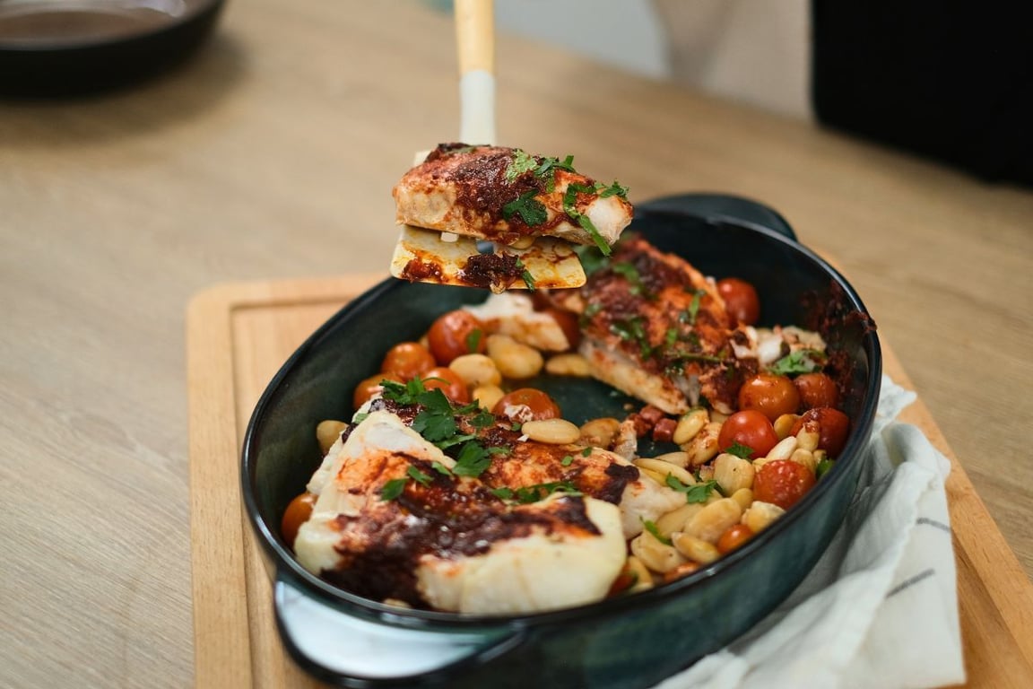 Cabillaud aux poivrons rouges, chorizo et haricots géants 