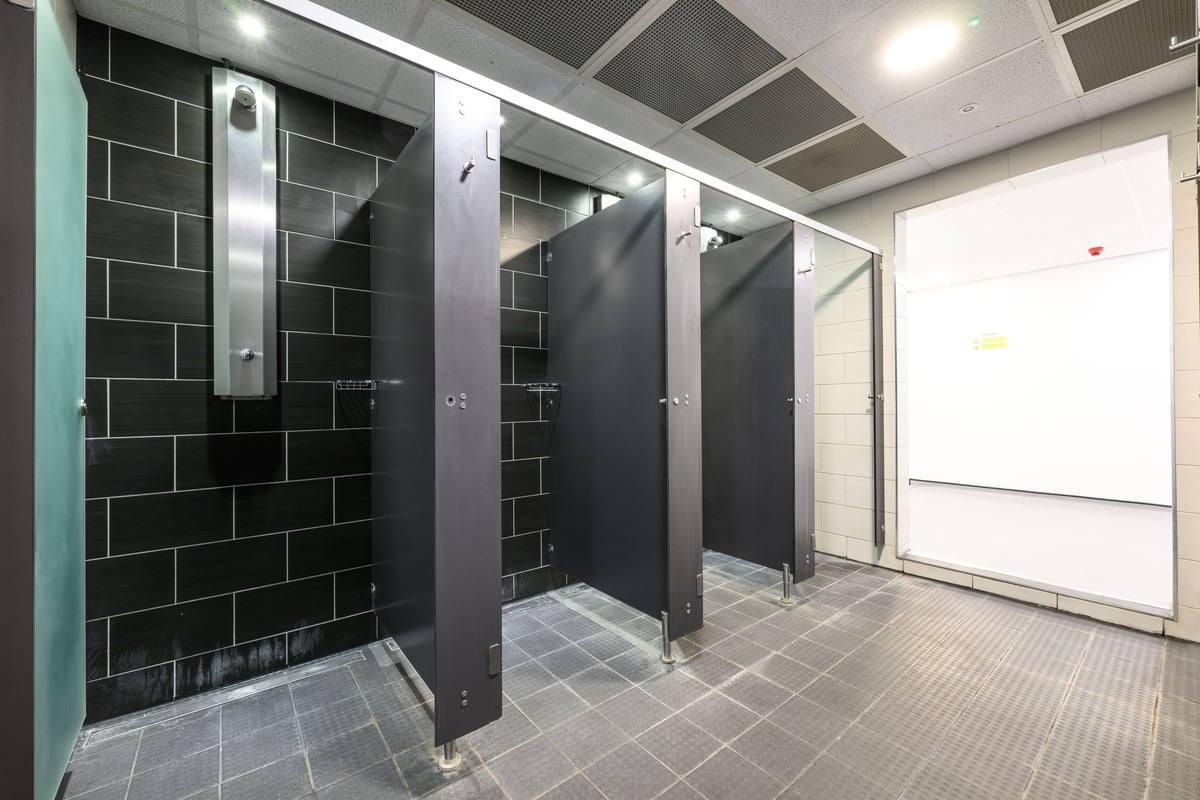 London Bayswater Showers