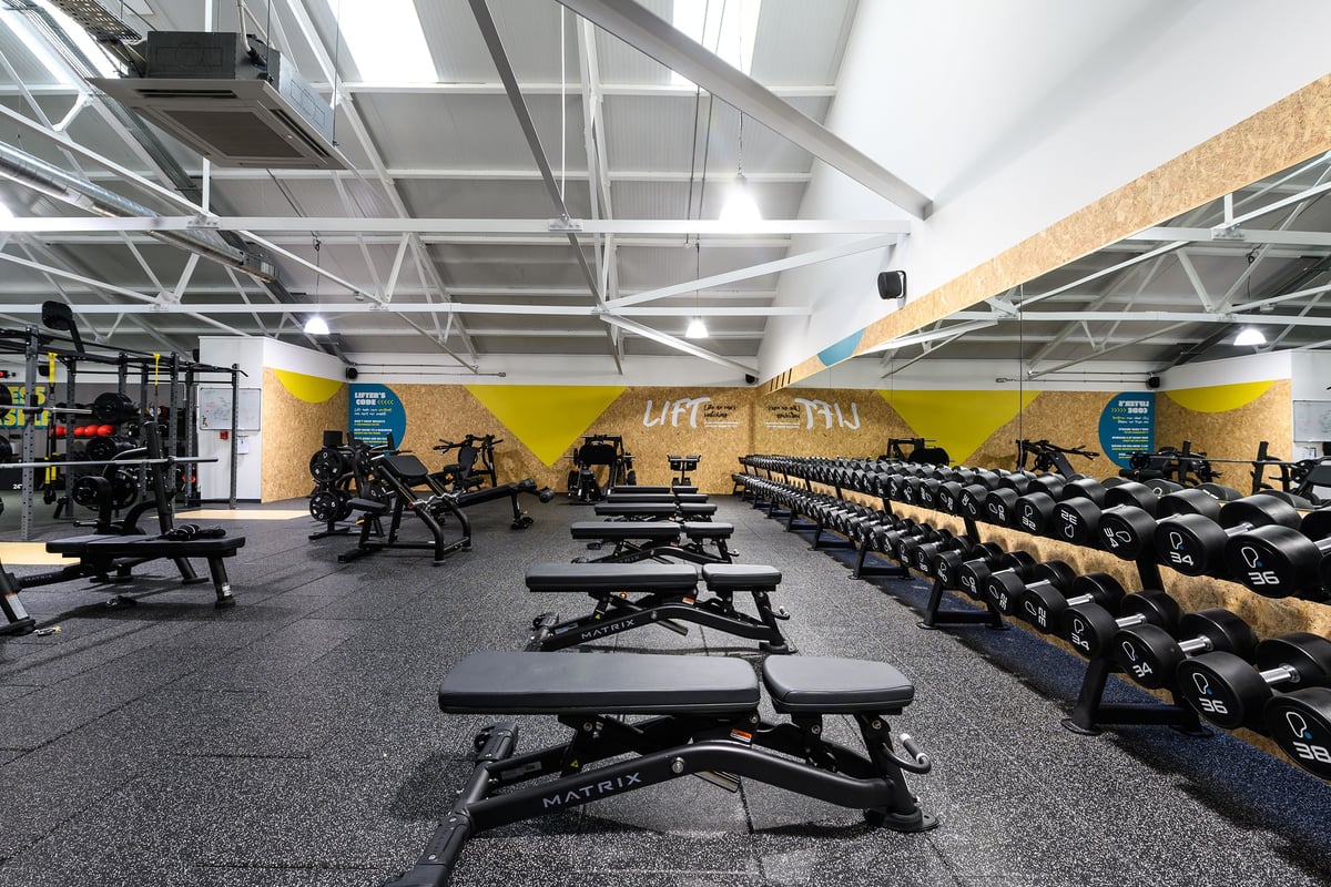 PureGym London East Sheen: Row of dumbbells and benches