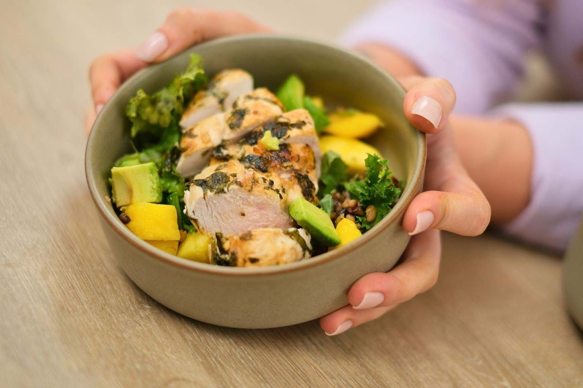 Zesty Chicken & Mango Salad with Mixed Grains & Kale