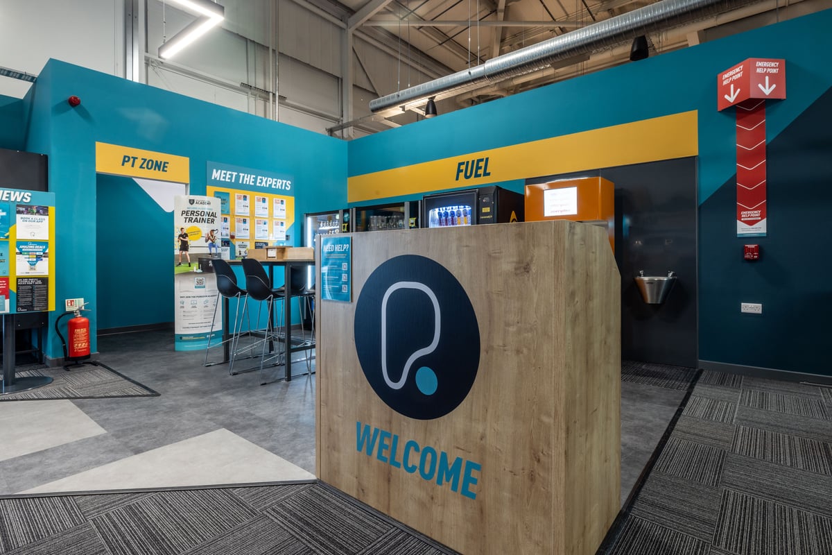 PureGym Hull Clough Road hub area with vending machines