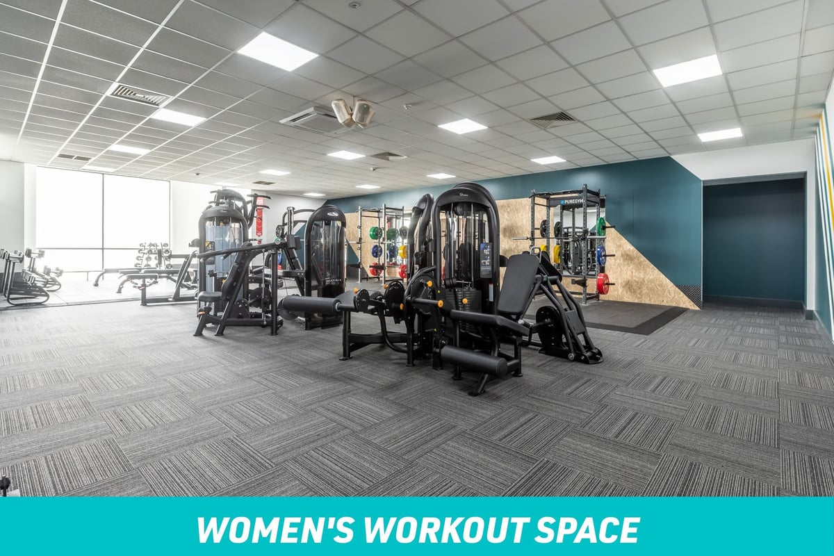 PureGym Harlow Women's Workout Space: Fixed Pin Machines and Squat Racks