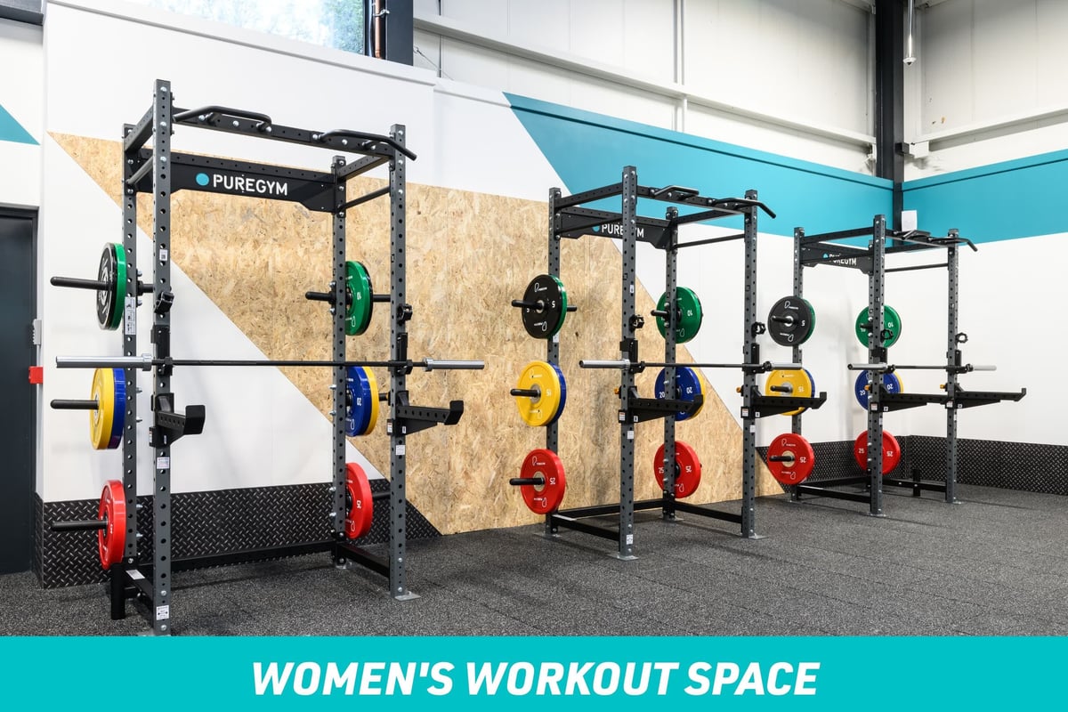 PureGym Basingstoke Women's Workout Space lifting rigs