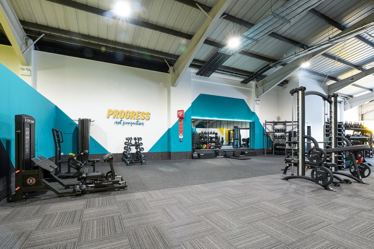 PureGym Leeds Bramley: Weight machines, resistance equipment, squat racks, free weights and rubberized flooring.
