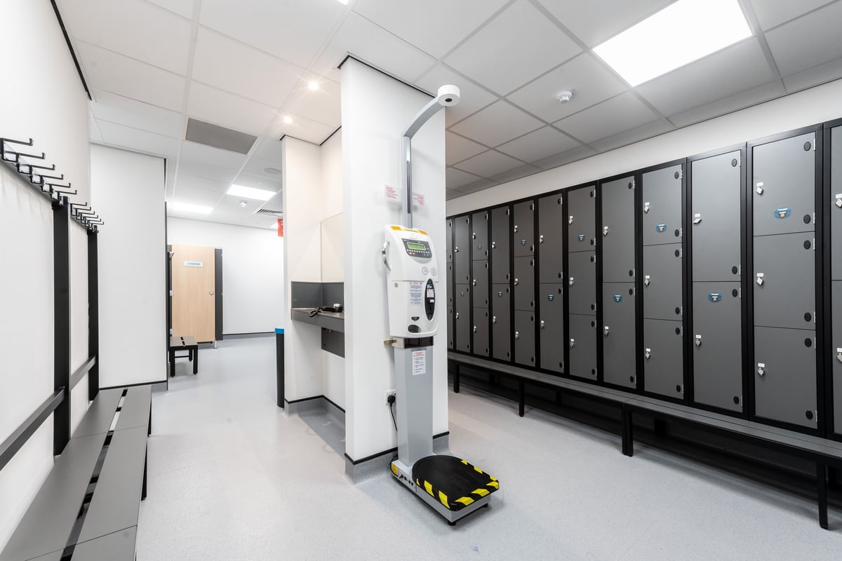 PureGym Bath Victoria Park changing rooms