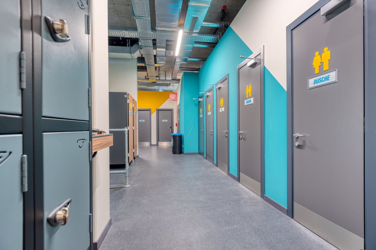 PureGym Altdorf: changing rooms and shower cubicles